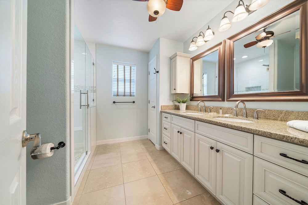 Margaritaville on the Bay by Ryson Vacation Rentals