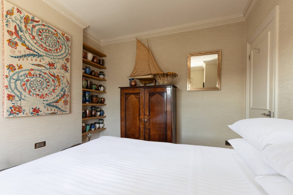 Lilyville Road III by Onefinestay