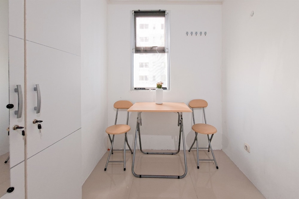 Simple Studio Apartment At Urbantown Serpong
