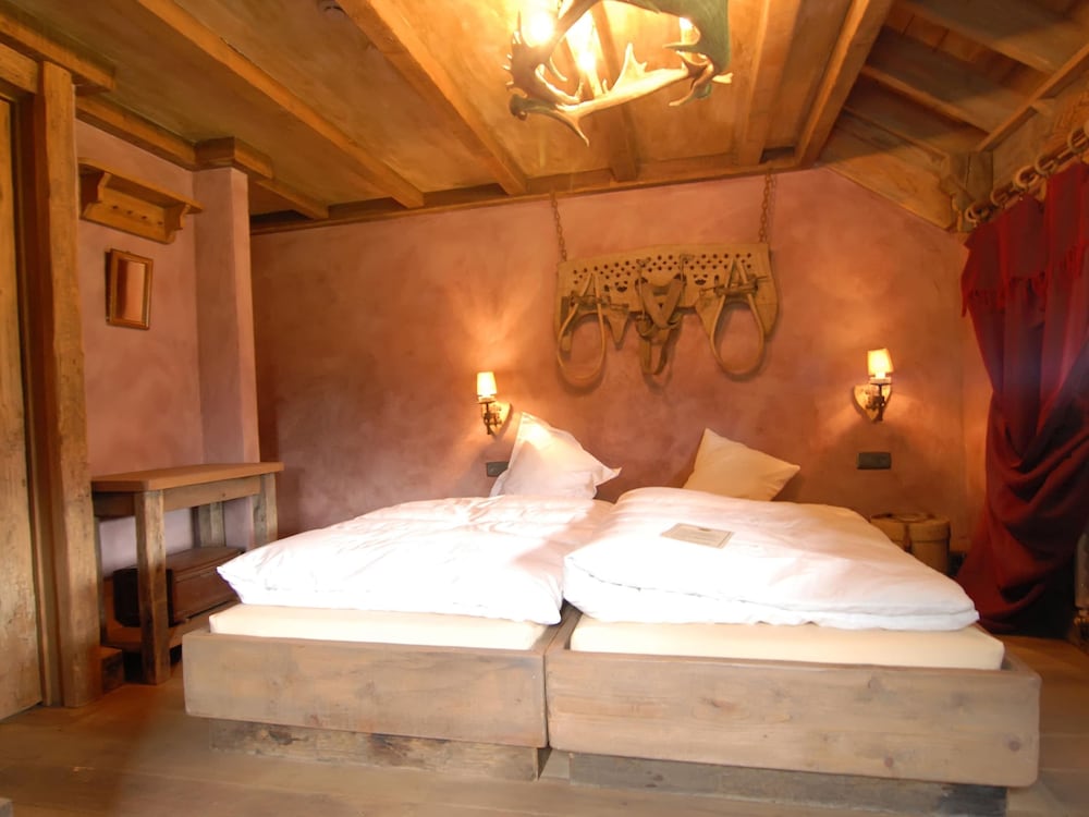 Opulent Chalet in Thirimont With Turkish Steambath view 2