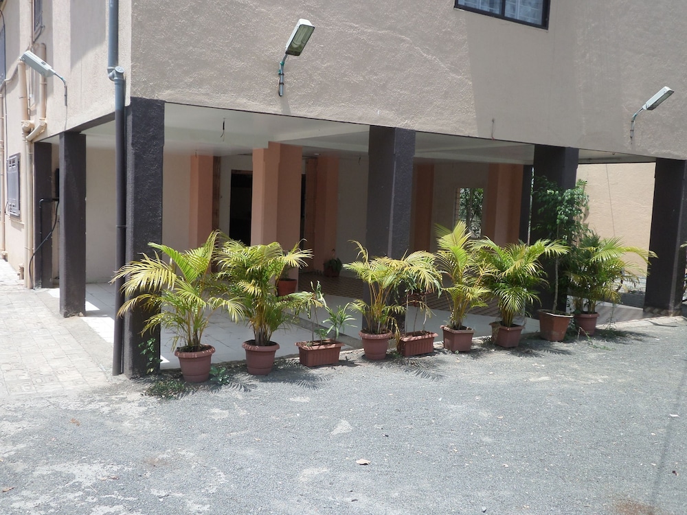 Hotel Ladli Lodging