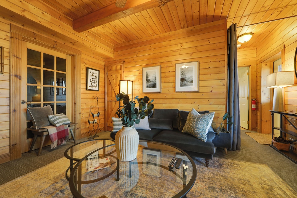 Secluded Mtn-view Retreat in Mars Hill