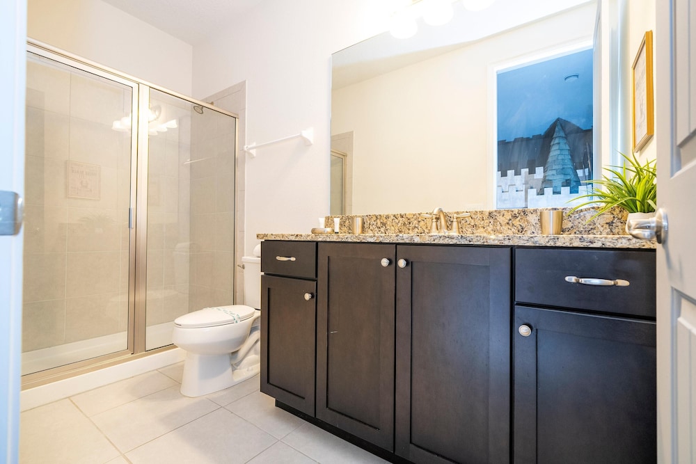 510 BS - 5BD Elegant Escape: Private Haven