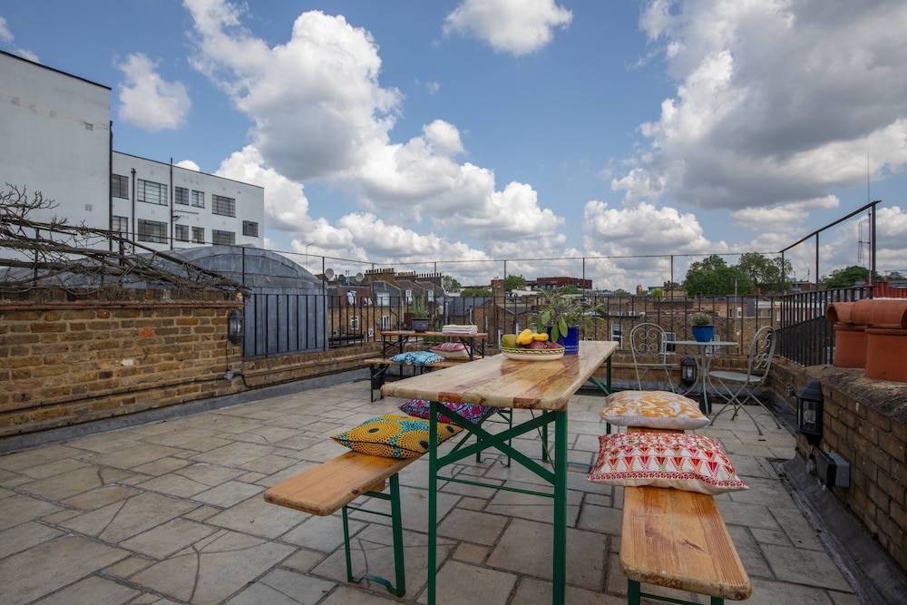 Lyme Terrace by Onefinestay