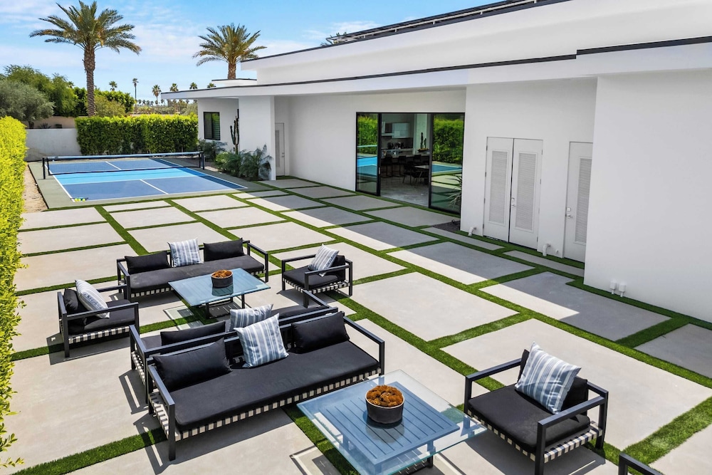 Sleeps 17 Pool & Pickleball Sun-kissed Desert Escape Bravo Villa #1 by Avantstay