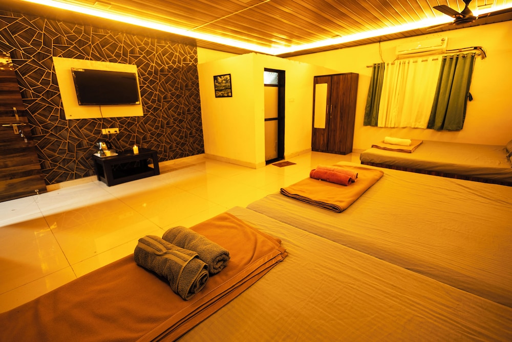 Arbor Resort