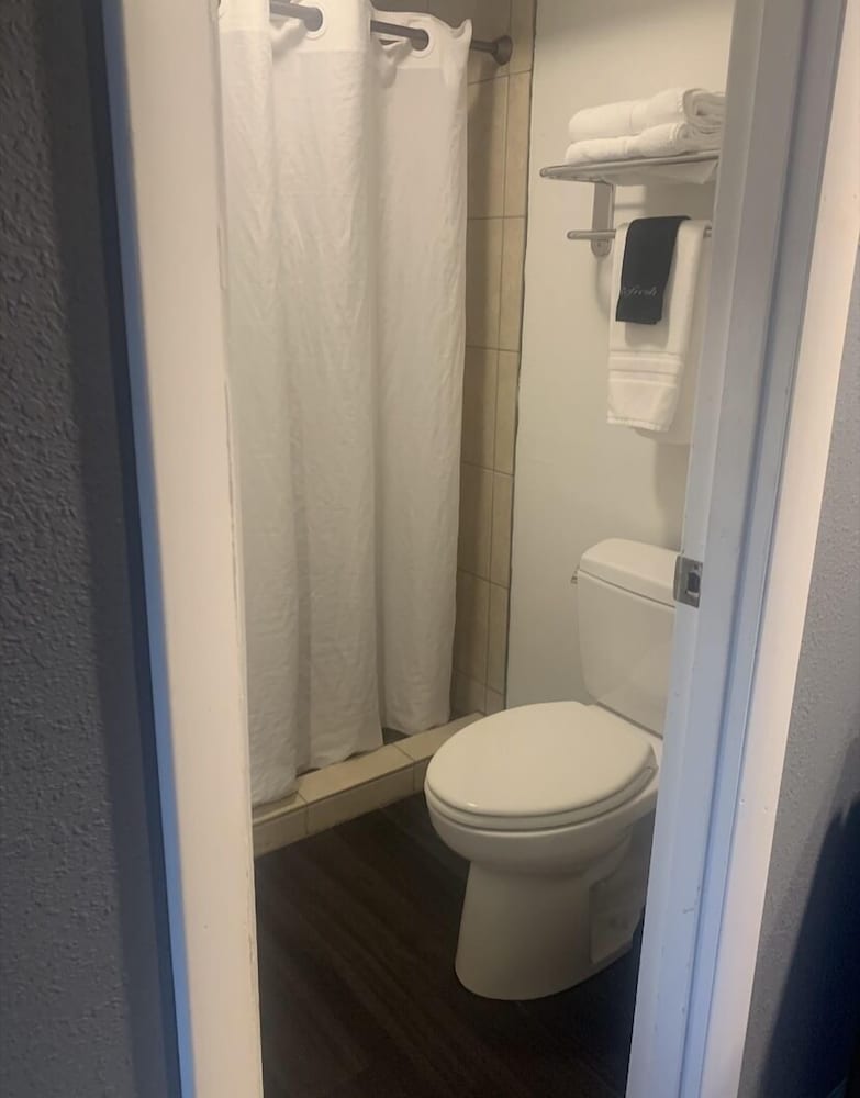 Rumorz Neighborhood Hideaway