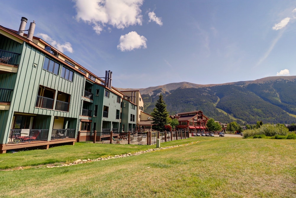 SkyRun - Vacation Condos in Copper Mountain Resort CO