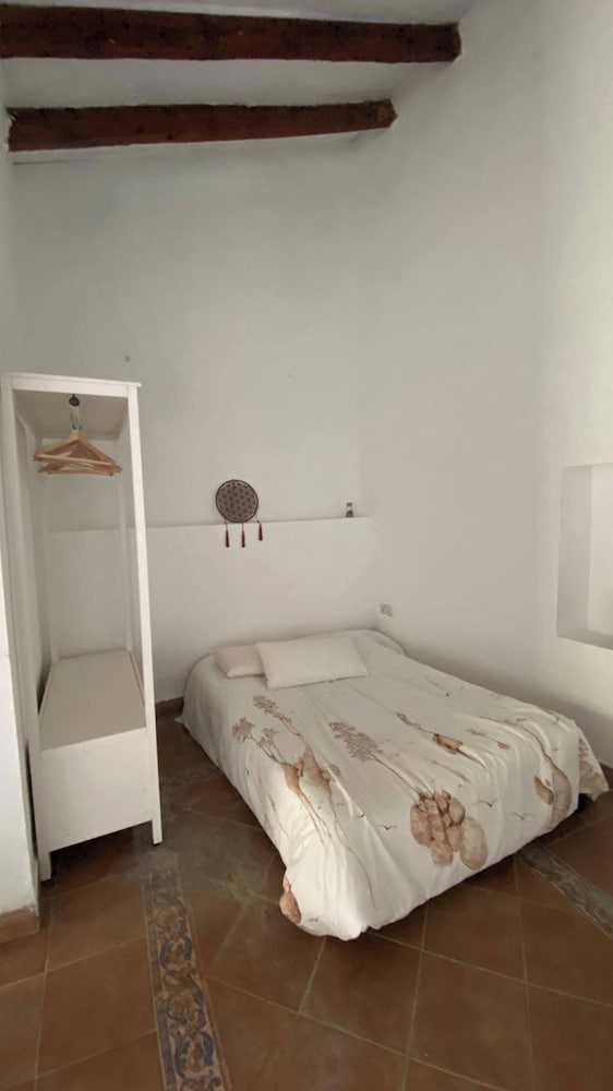 Room-magnolia Loft A Spacious, Authent