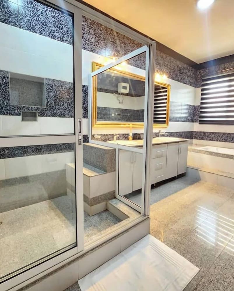 Zion Residence