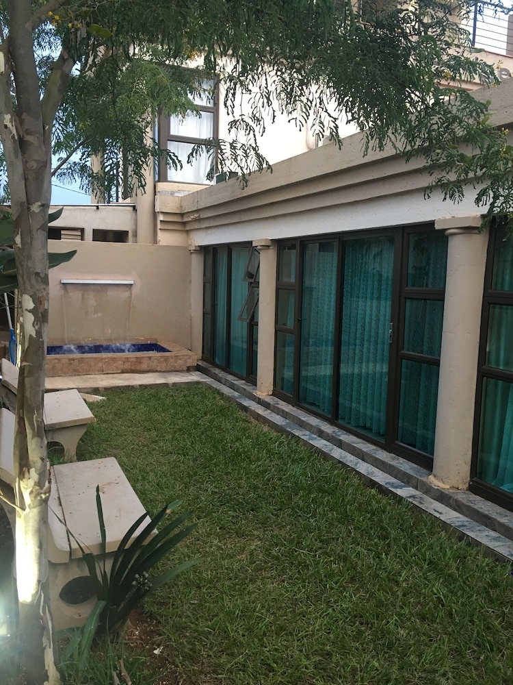 Valley View Lodge