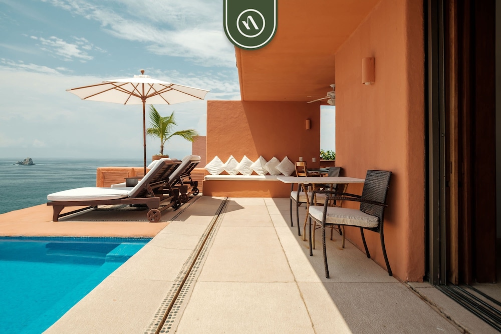 Punta Ixtapa PH6 in Guerrero