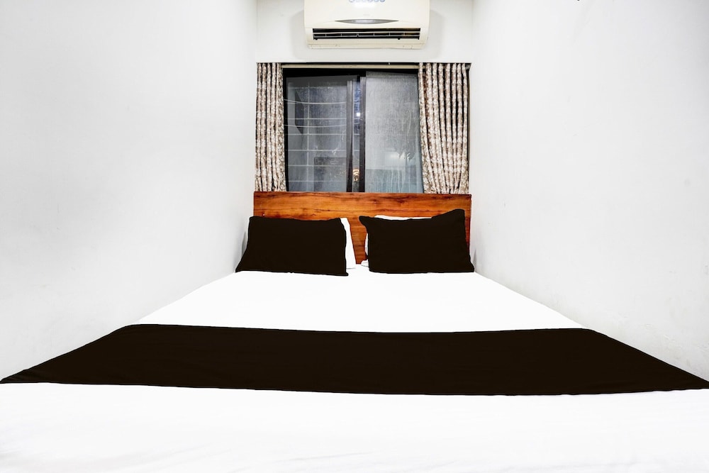 Super Hotel O BKC Santacruz East