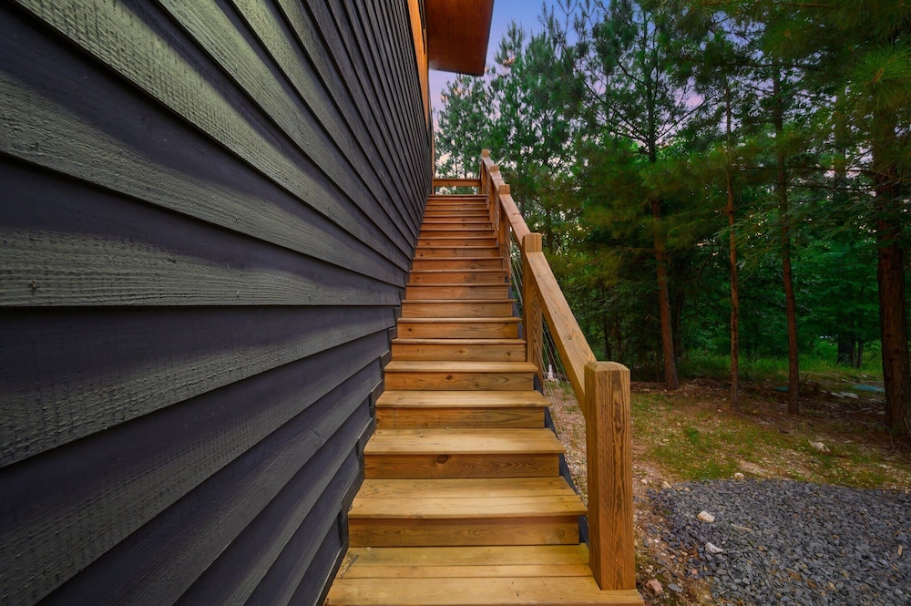 Double Magic - Unique Cabin for 6 - Pond, Hot Tub