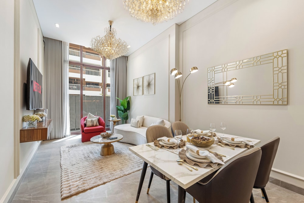 Brand New Stylish Unit near Circle Mall