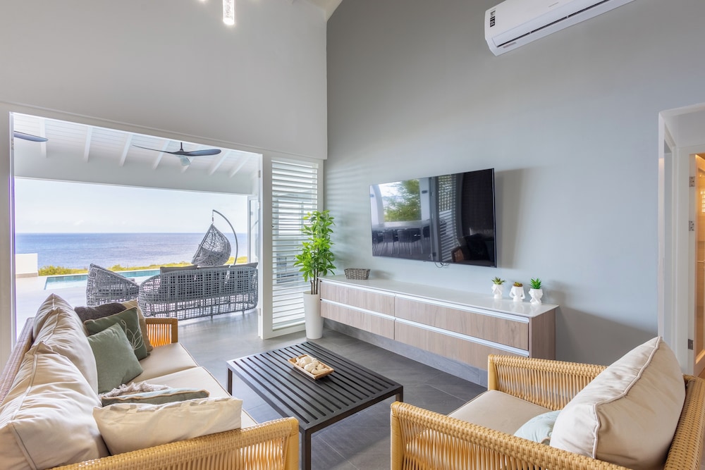 Coral Estate Holidays
