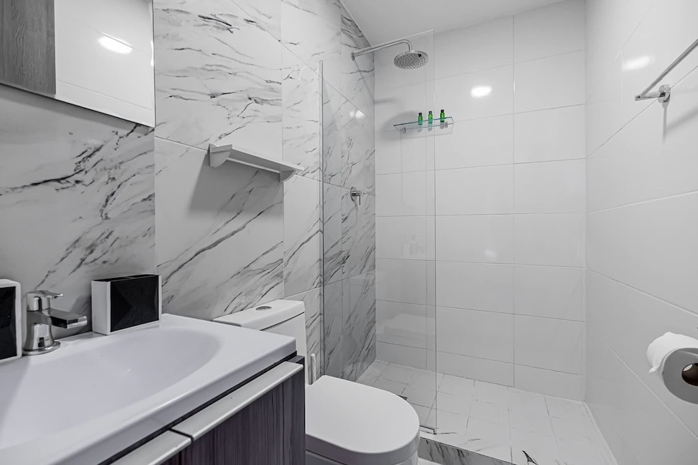 w Dreamy 1BR w Stunning Cinta Costera Views