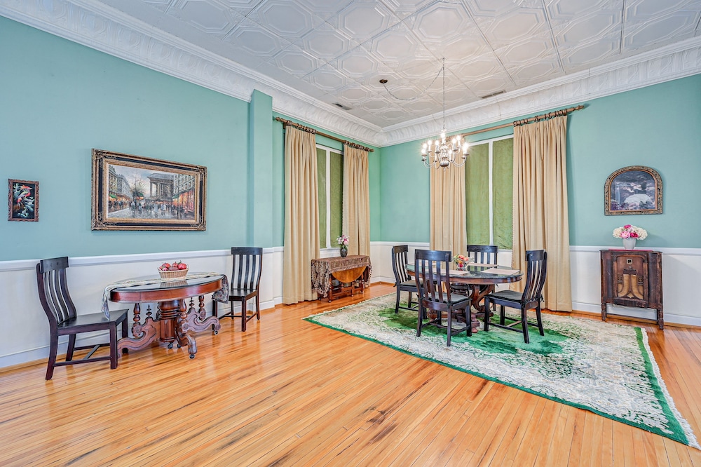 meeting & event spaces