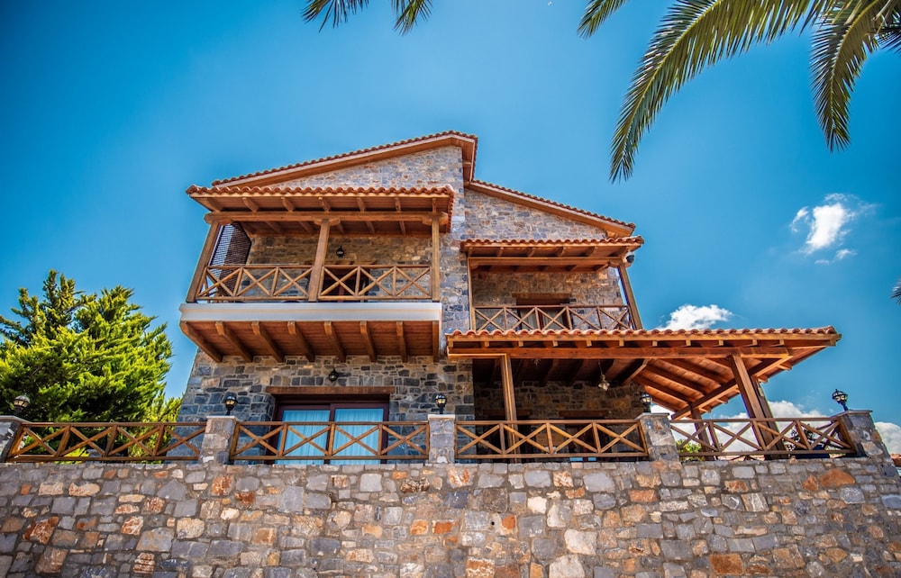 Villa Gaia With Private Pool