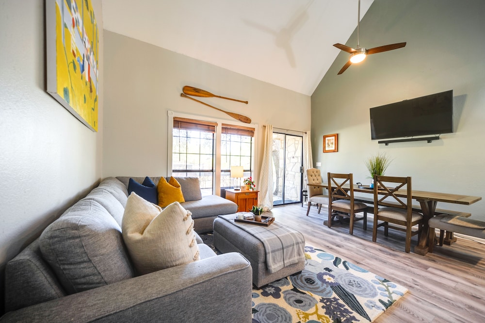 Centrally Located Horseshoe Bay Vacation Rental! - Property Image 19