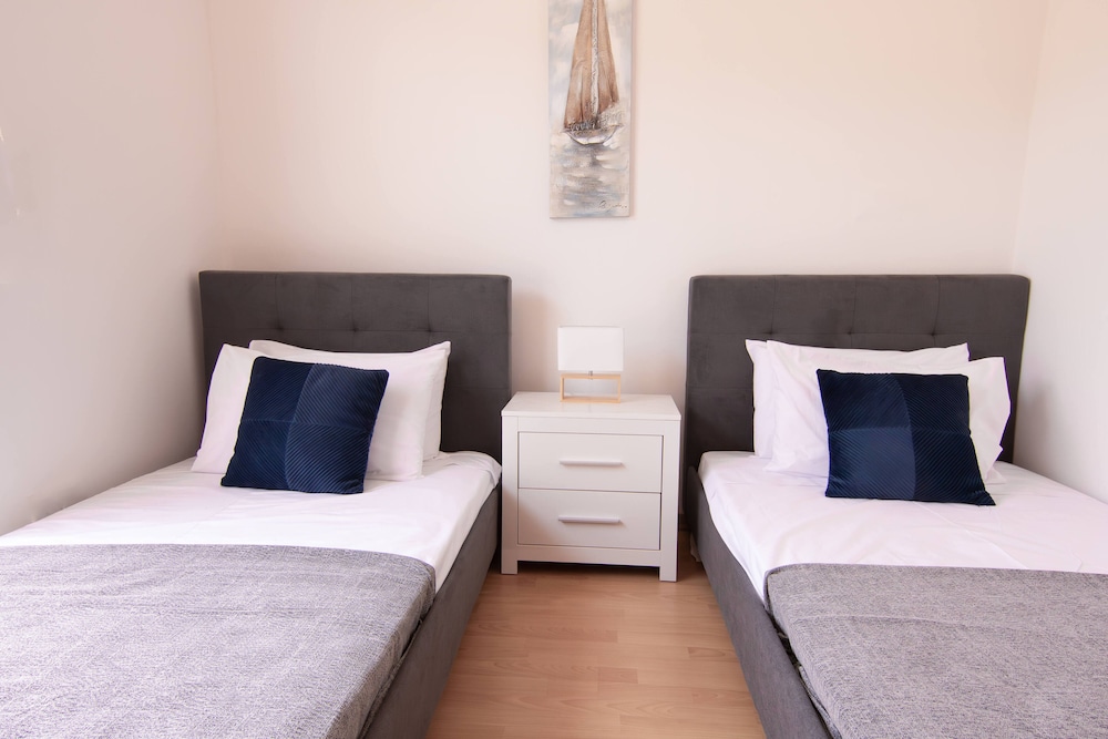 Phaedrus Living Beachfront Villa Merenda