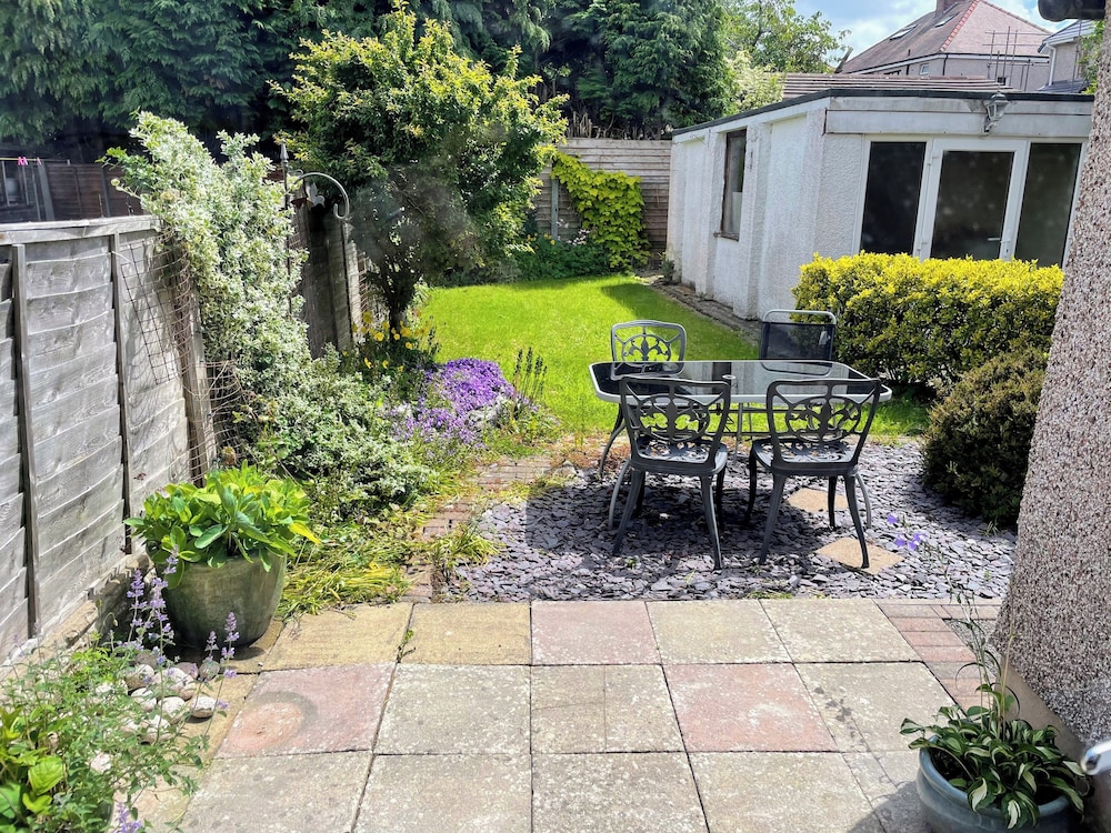 1 Lathom Avenue