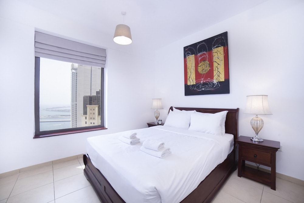 Stunning Marina Seaview Apartment 4 BR JBR