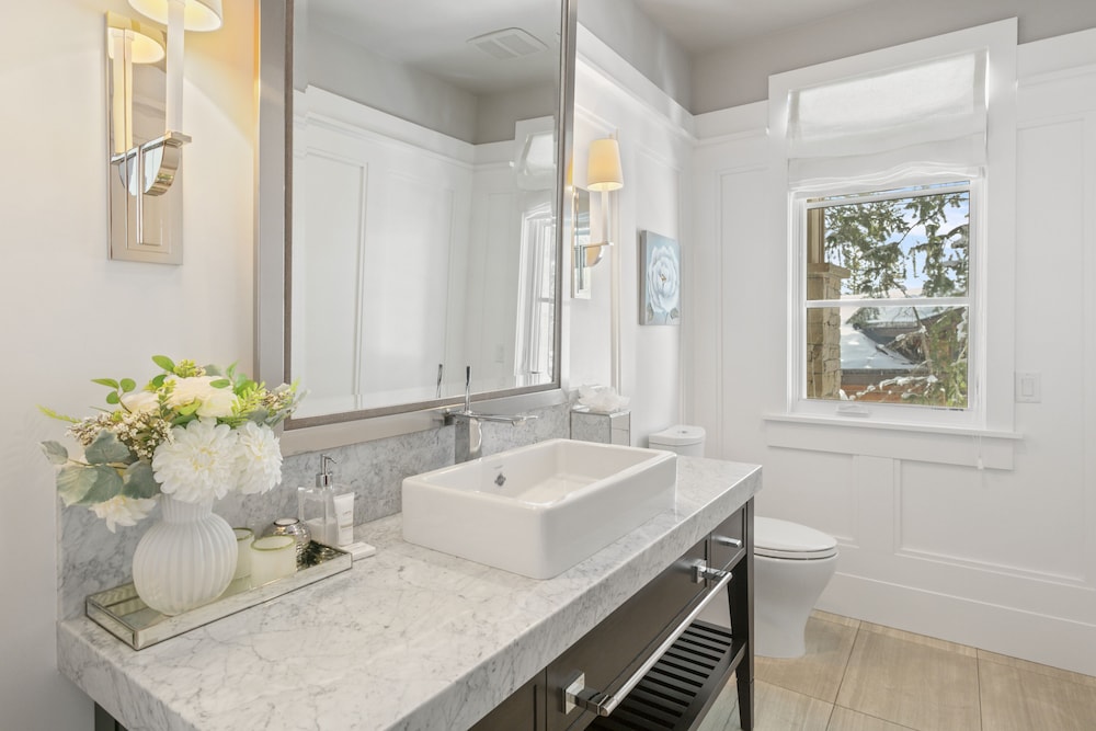 6977 Silver Lake Drive - 5 Bedroom Private Home with Hot Tub 5 Home