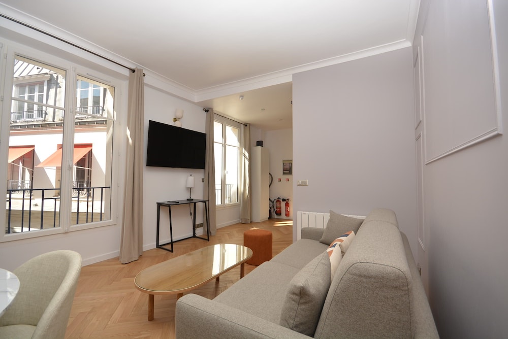 Reva Suites