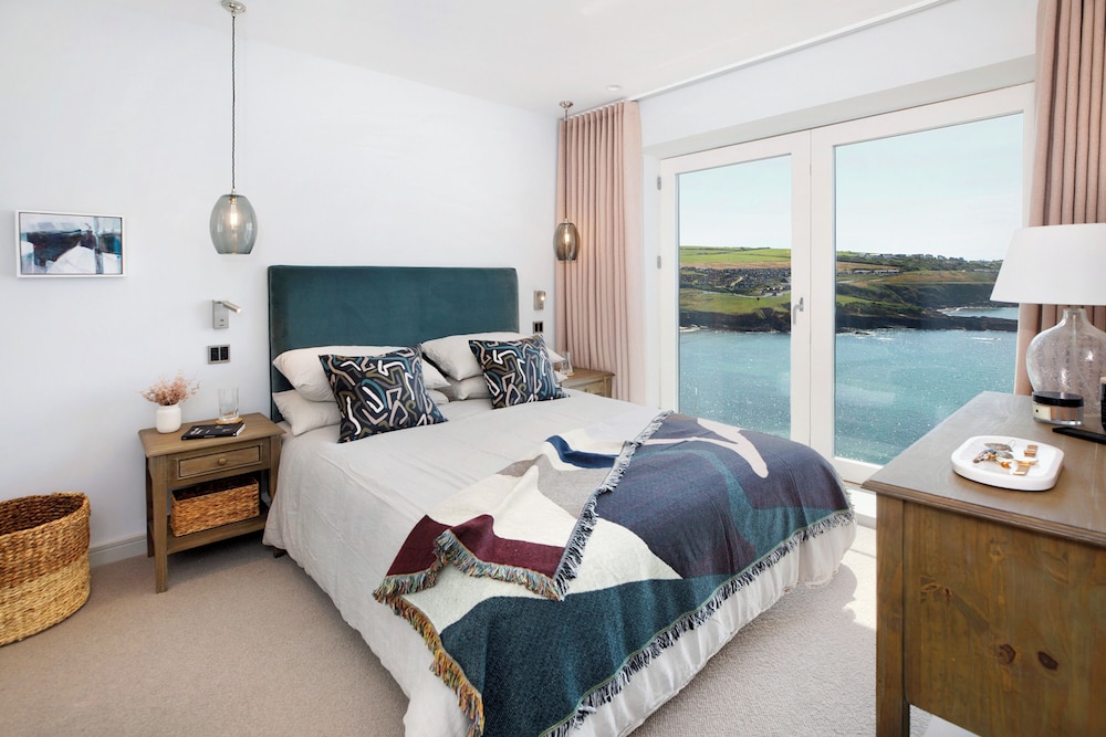 Bovisand Harbour by Smart Welcomes