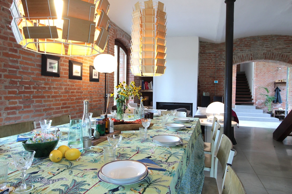 Villa Poggio Zucchino Pool and Wellness Piacenza
