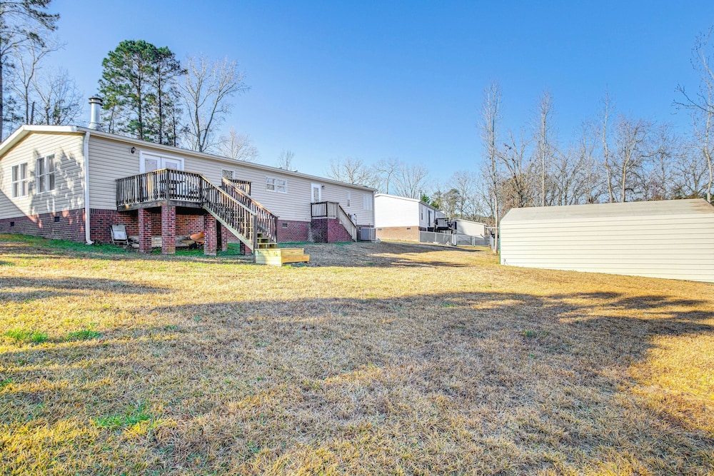 Fish On-site: Lake Murray Family Home