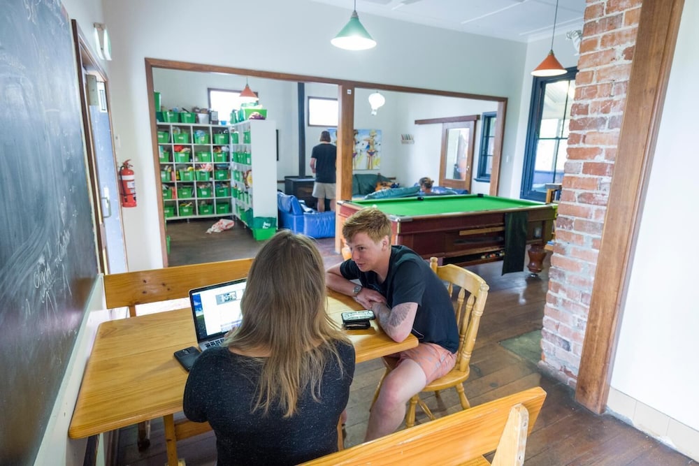 Dunsborough Beachouse YHA Hostel