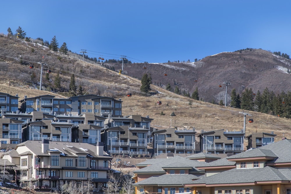 White Pines 1-BD Penthouse at Westgate - Tycoon