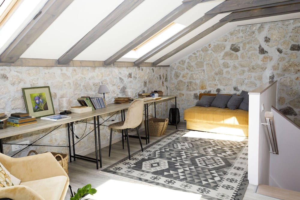 Galathea House