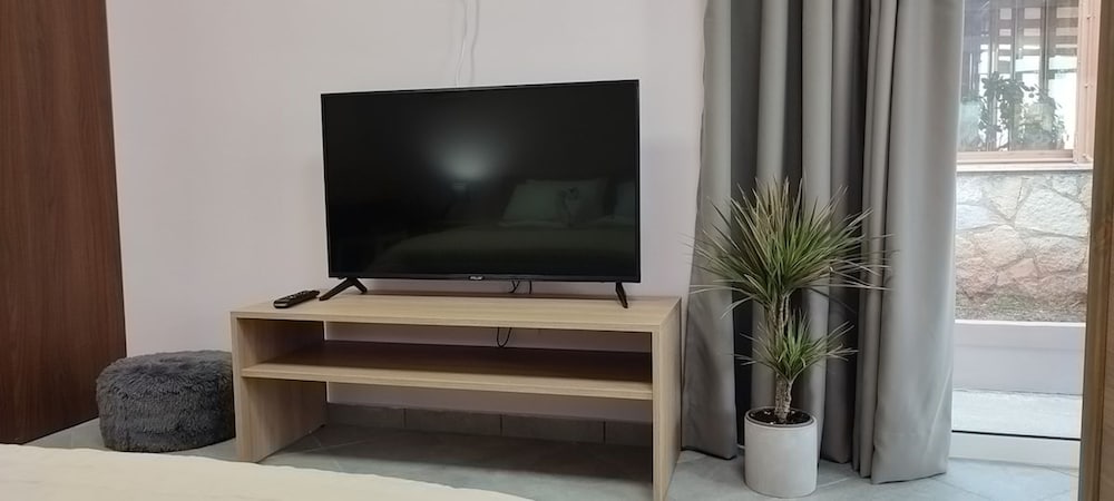 Litinas Beachfront Apartment