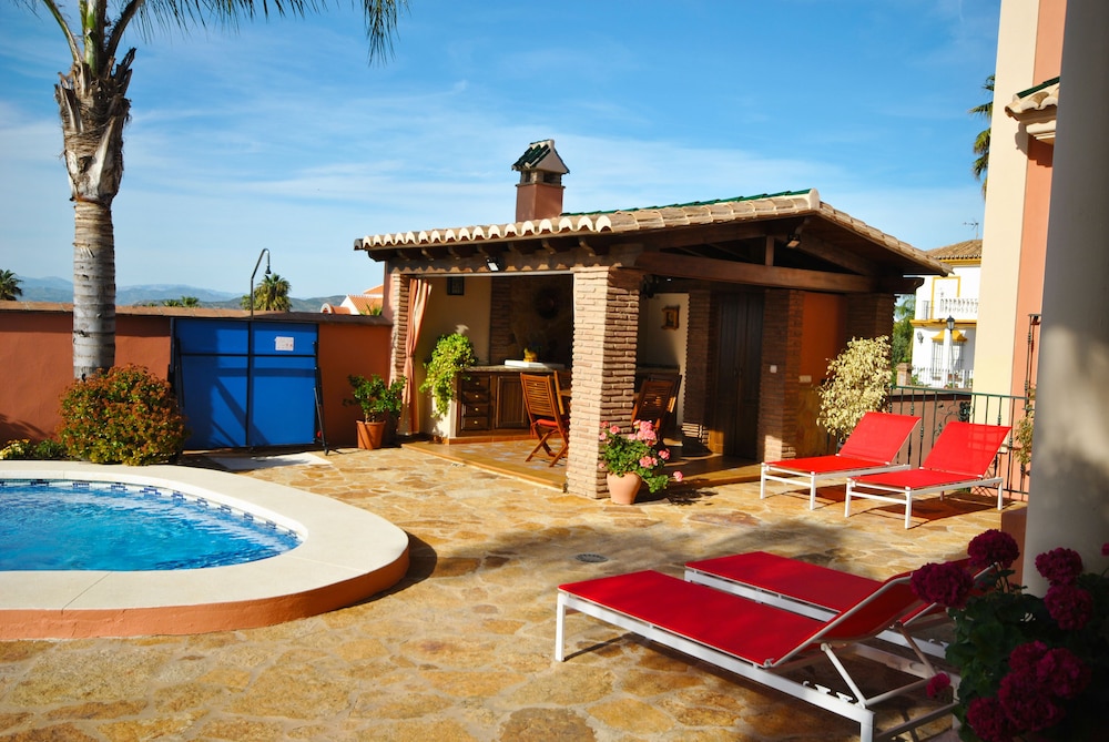 Cubo's Villa Elisabeth view 5
