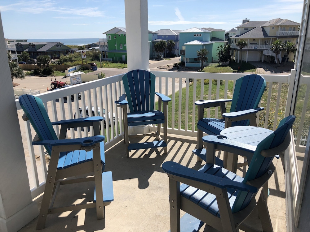 Beachgate Condo Suites And Hotel 322 2 Bedroom Condo