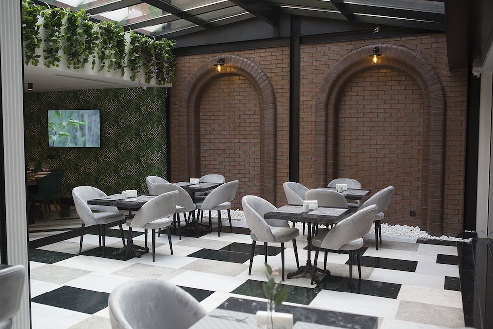 Izmir Vacations - Emens Hotel - Property Image 4