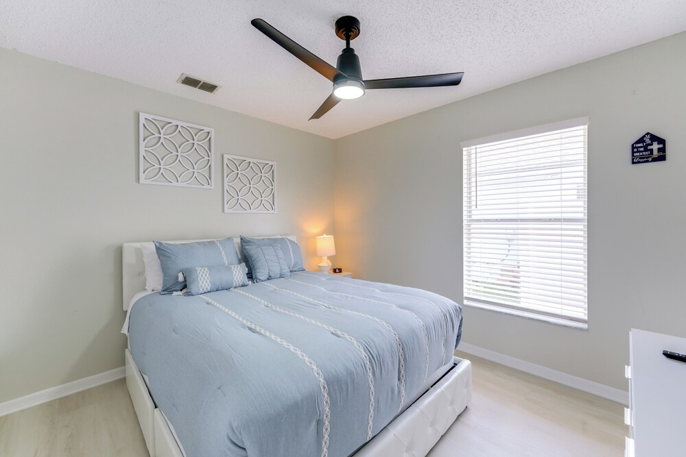 Sunny Skies & Disney Days: Davenport Home w/ Pool!