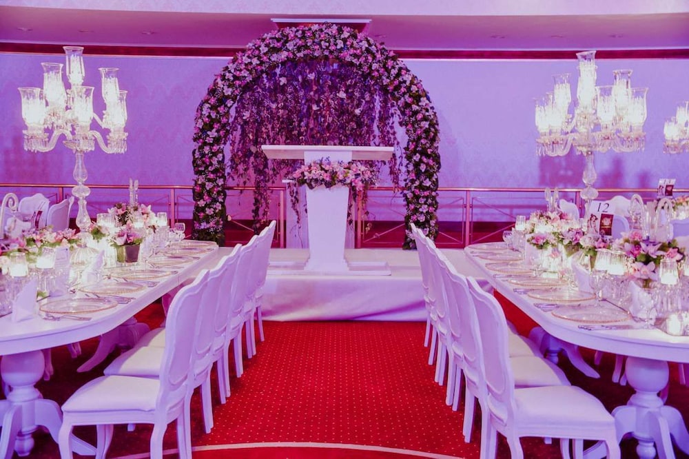 Ege Palas İş Oteli - Image 36