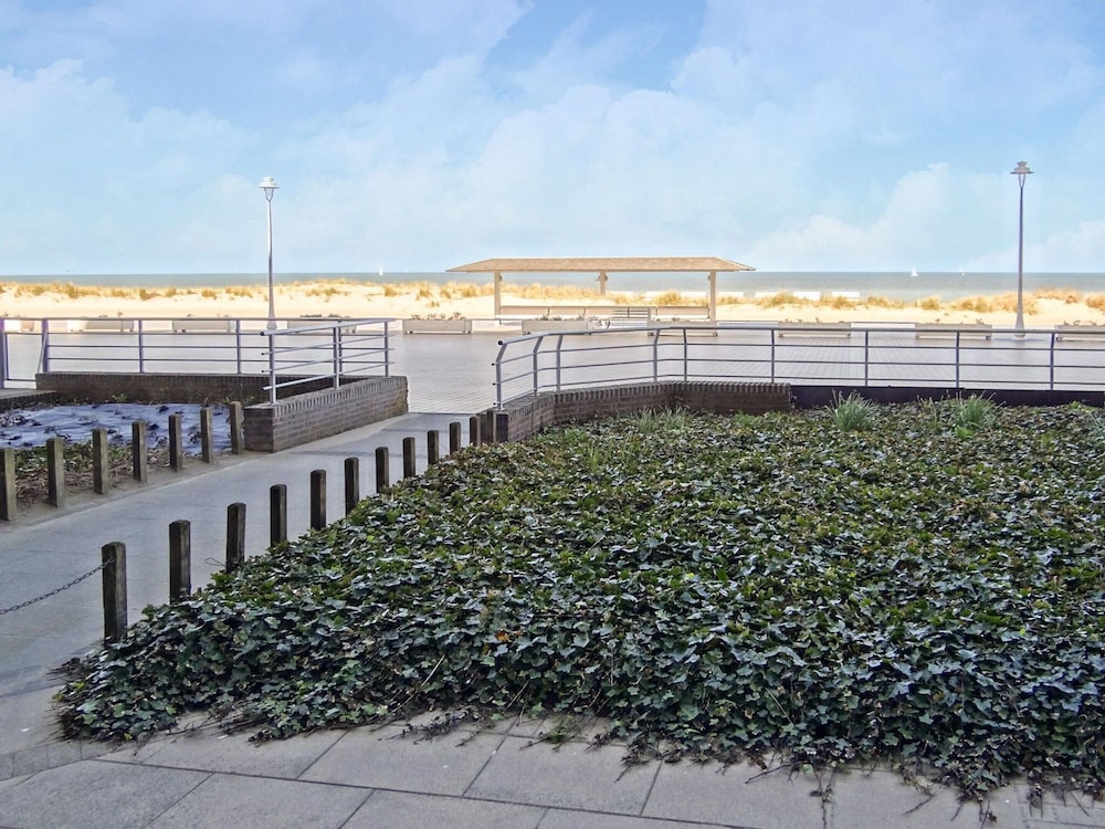 Studio in Nieuwpoort With Stunning Sea View