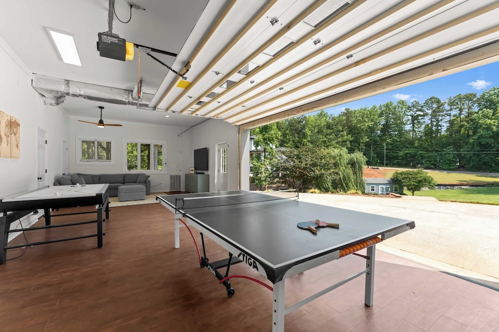 Cove's End by Avantstay Dock, Game Room, Fire Pit & Forest Views
