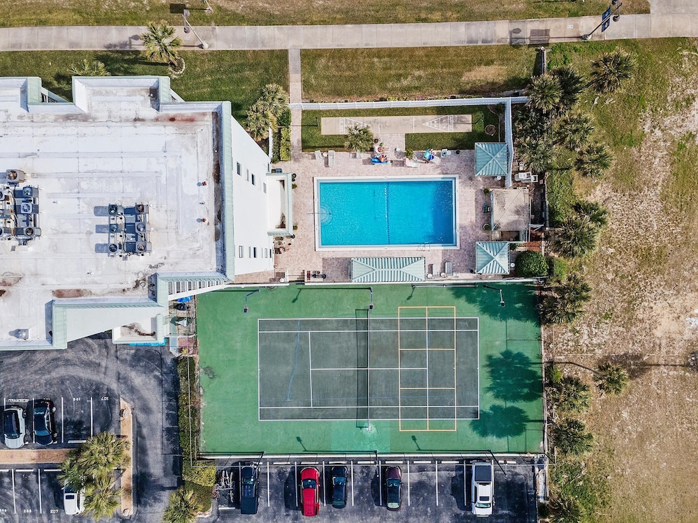 Ocean Terrace Club 601