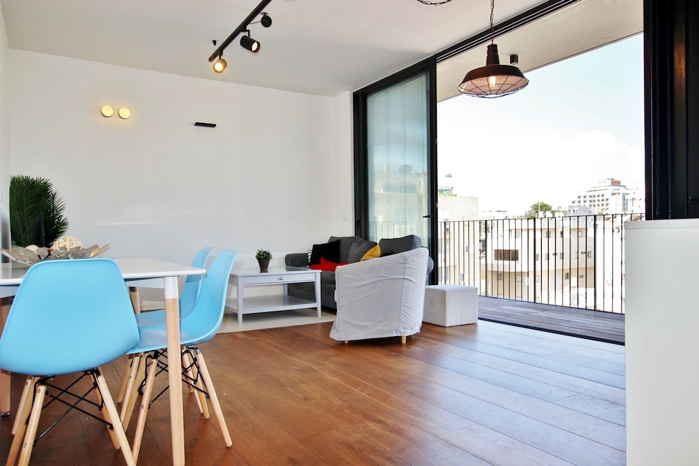 Hilton Beach new Spectacular 2BR Terrace