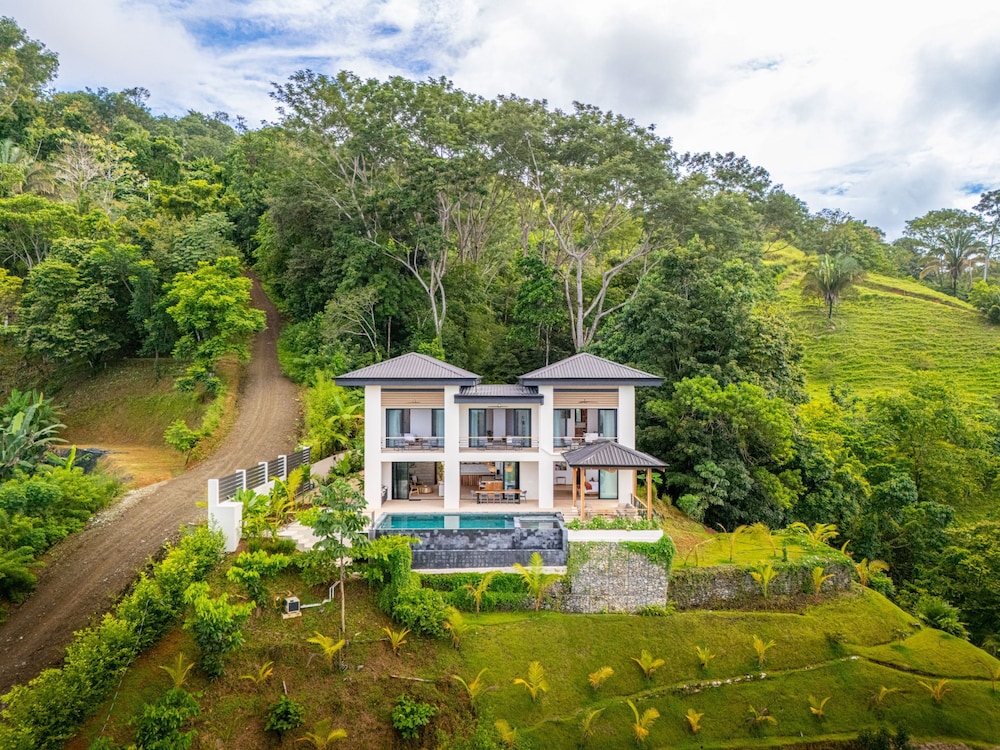 Villa del Cielo Oceanview Villa Near Uvita Beaches