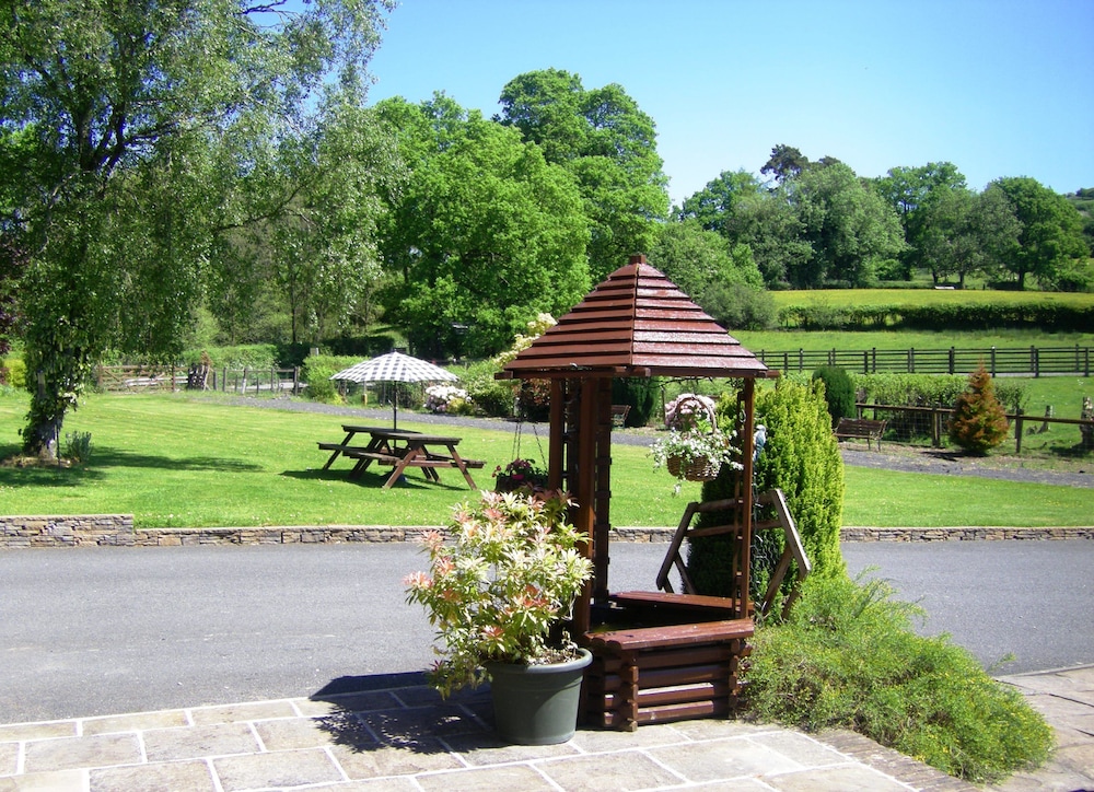 Hotel Acorn Court Country House - Image 1