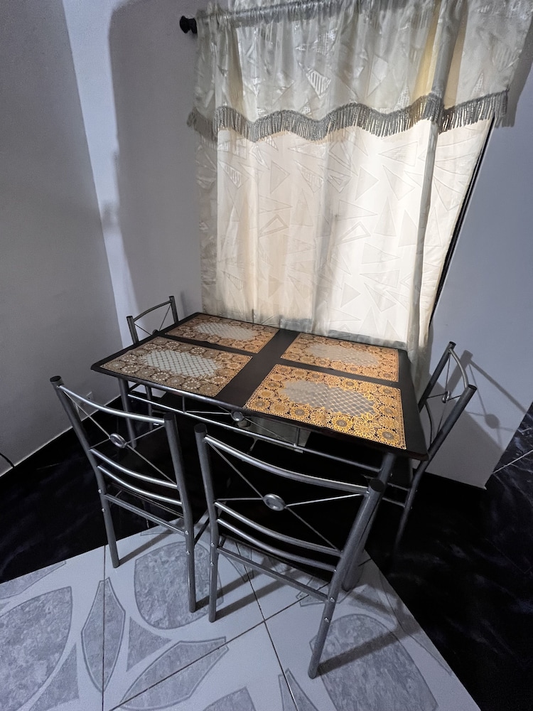 Aparta Suites Torre De Prado