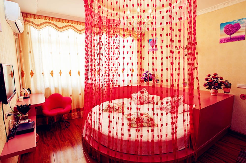 Wuzhen Youyou Inn