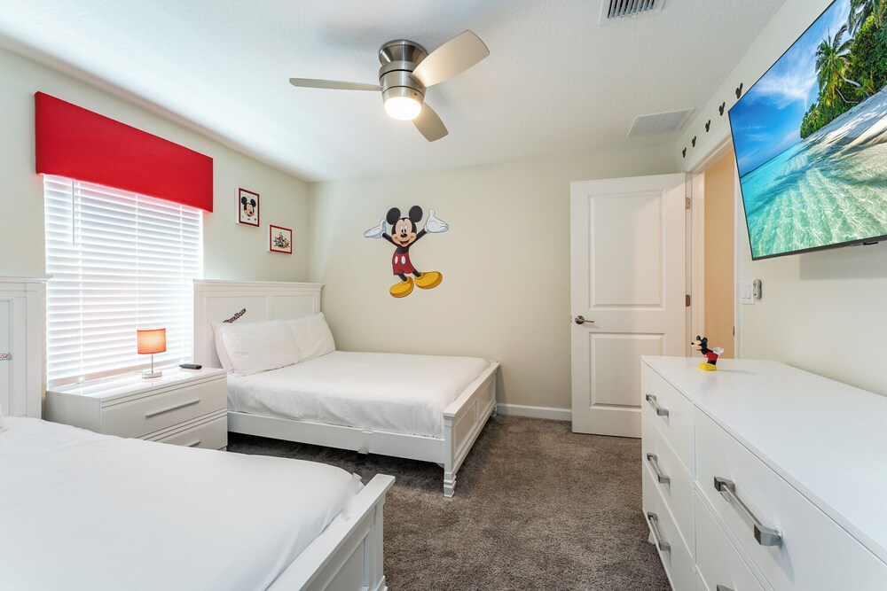 Enchanted 5BR Townhome Disney Fun Awaits